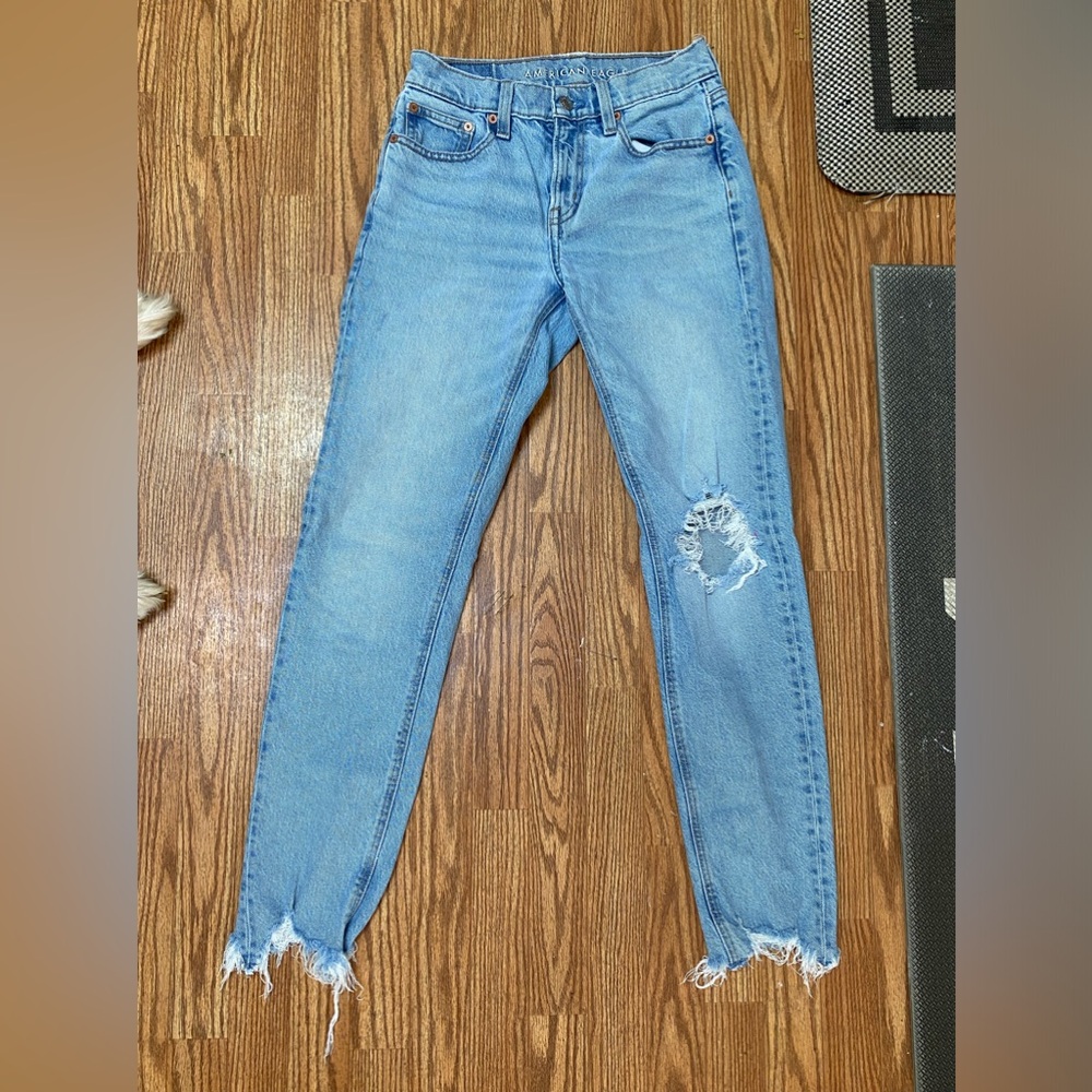 Women American Eagle 90s skinny jeans distressed 0